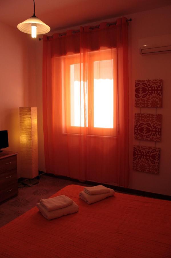 지아르디니낙소스 Naxos House 아파트 객실 사진